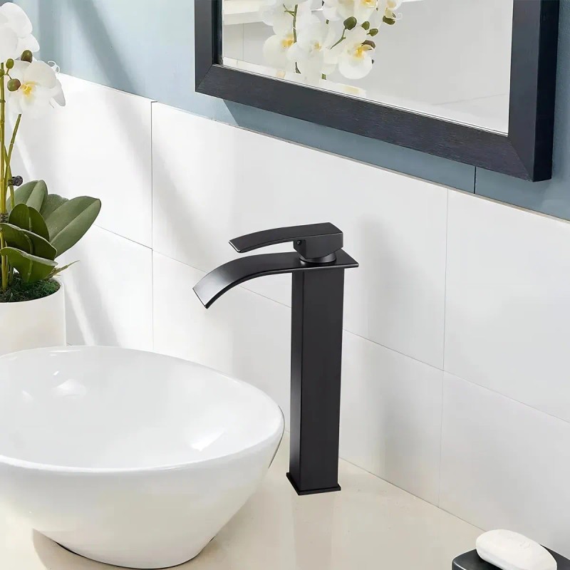 Grifería Banna Negra Monomando Lavabo De Mesada Con Mangueras Incluidas