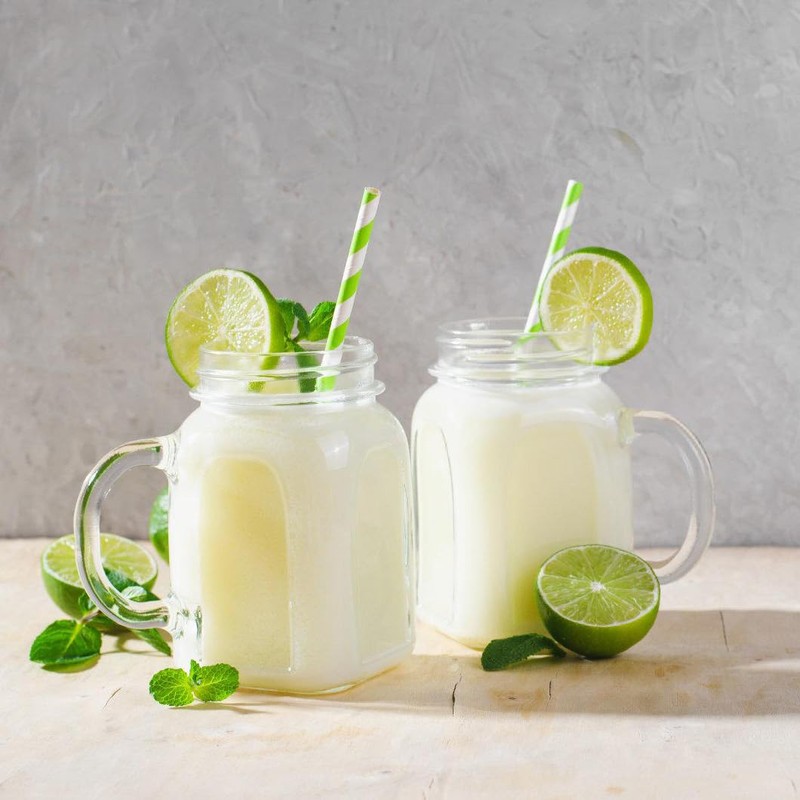 ALINK 100 Light Green and White Striped Paper Straws, Biodegradable