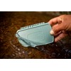 Fishpond Tacky Pescador - Caja con mosca - Pequeña -