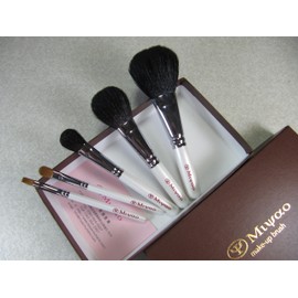 Celebration Gift [Cool Japan Festival Award] Kumano Makeup Brush, Portable Use, Set of 5, White Pearl, NO.8 Present