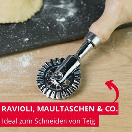 Westmark Sofia Ravioli Cookie Cutter/Dough Wheel - Practical Dough Wheel for Cutting Homemade Pasta and Pastry Dough, Wheel Diameter 39 mm - Zinc, Beech Wood