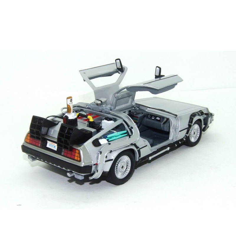 バック・トゥ・ザ・フューチャー デロリアン タイムマシン ミニカー 1/24 DELOREAN BACK TO THE FUTURE2