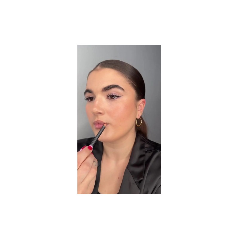 Labial MAC MACXIMAL Mate Sedoso De Larga Duración Tono Snob