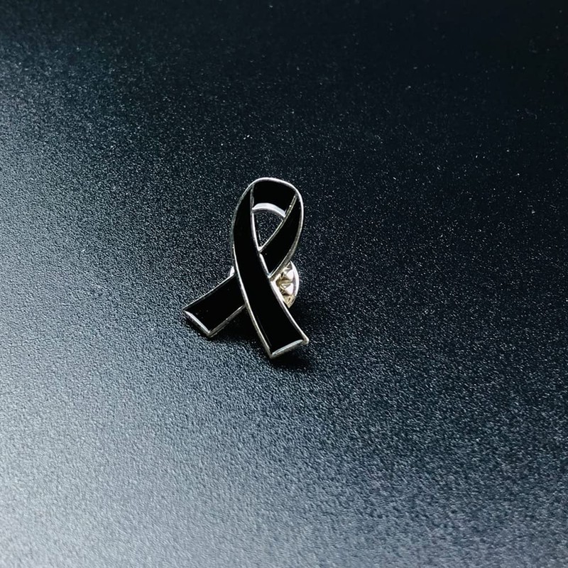 25pcs Black Ribbon Pins Melanoma Awareness Products Funeral Mourning Pin