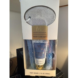 FOOT Care Set-Cozy Socks-Pumice Stone-Eucalypus Breeze Foot Cream 1.7 fl oz