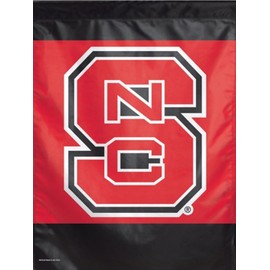 WINAV North Carolina State 27" x 37" Vertical Flag