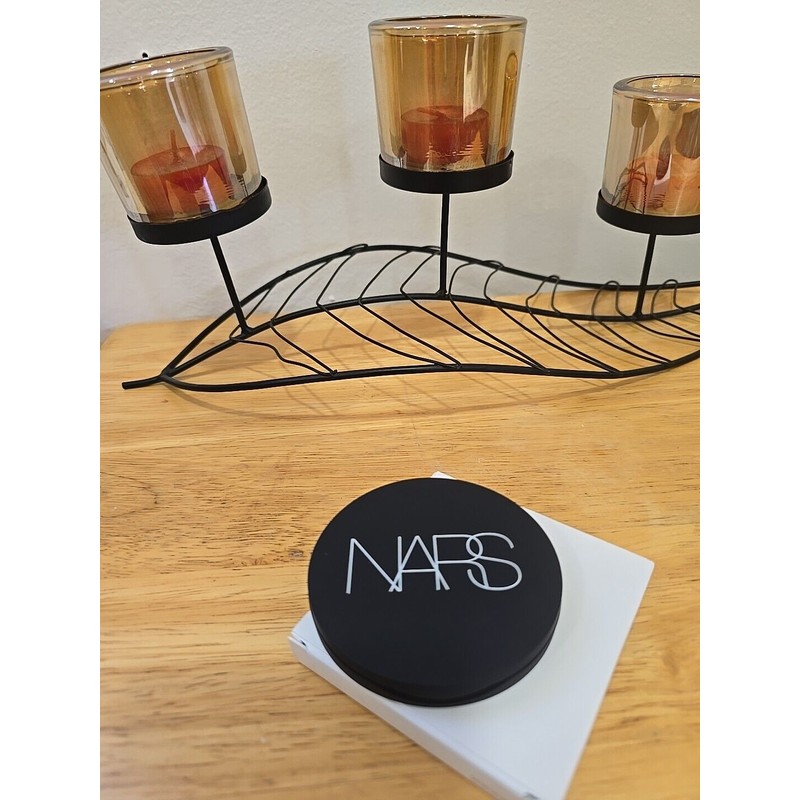 NARS ORIGINAL MINERAL VEIL PRESSED SETTING POWDER ( TRANSLUCENT