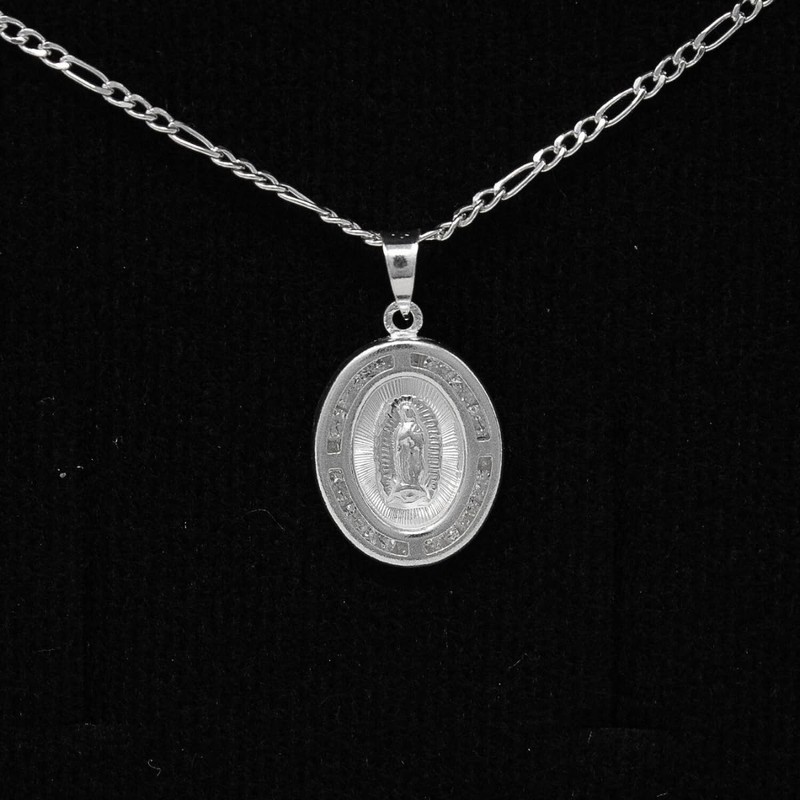 Collar con Medalla de la Virgen de Guadalupe en Plata