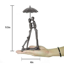 Luwint Escultura Estatua de Parejas de Hierro, Estatua de Figura de Amor Apasionado, Adorno de Metal Regalos para Aniversario de Bodas, Decoración Romantica de Hogar & Oficina Escultura Hierro Pareja