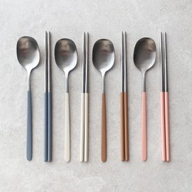 304 Stainless Steel durable Lightweight Korean-style Beautiful Cutlery Spoon and Chopsticks Set Scratch Resistant 2Pieces (Ivory+Ivory)