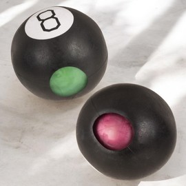 MIJOMA Entscheidungs-Squeezeball 8-Ball – Antistressball mit Orakel-Funktion, 6,3 cm, lustiger Stressball für Erwachsene & Kinder, Zufallsfarbe, witziges Mitbringsel & Büro-Gadget