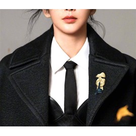 Gold Mask Enamel Lapel Pin Silence is Gold Thinker Pin Badge Abstract Art Enamel Brooch Mask Pin Badge Gift Clothes Bag Pin Accessories