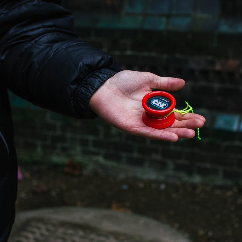 YoyoFactory ONE Yo-Yo - Red (modern spinning yoyo, beginner to