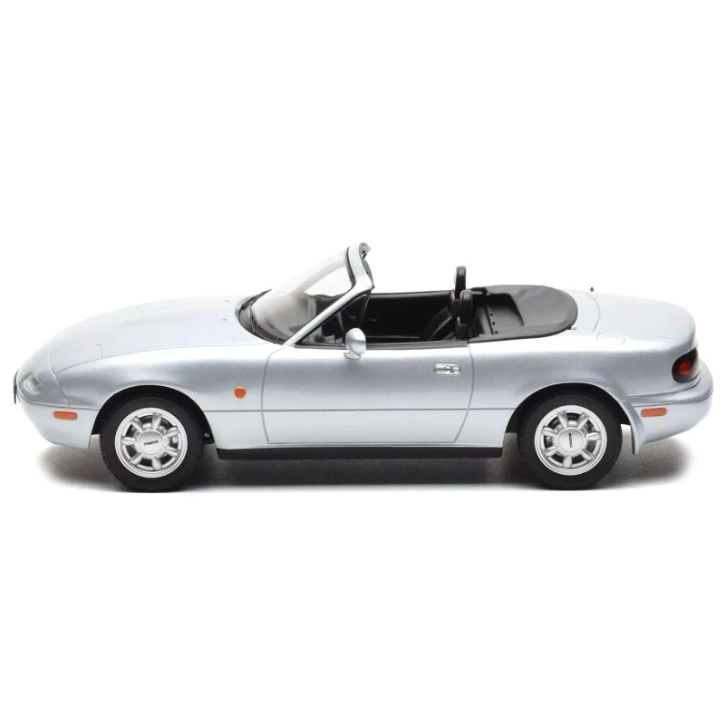 1991 Mazda MX-5 Convertible Silver Metallic 1/18 Diecast Model Car