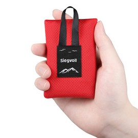Siegvoll Mini Picnic Blanket Ultralight, Ultra-Thin Portable Beach Blanket, Outdoor Blanket for Beach, Picnic, Camping and Hiking 140 x 110 cm (Black)