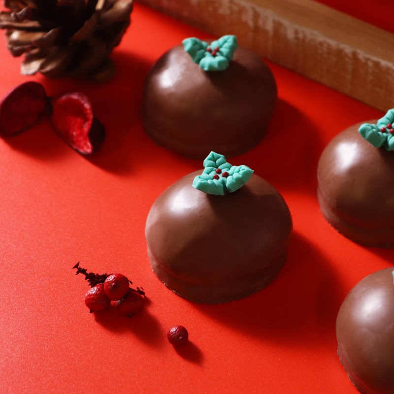 PME Christmas Edible Sugar Decorations - Jolly Holly (Pack of