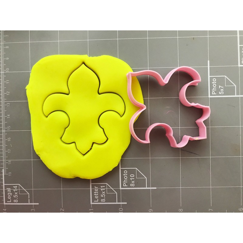 Fleur-De-Lis Cookie Cutter (1")