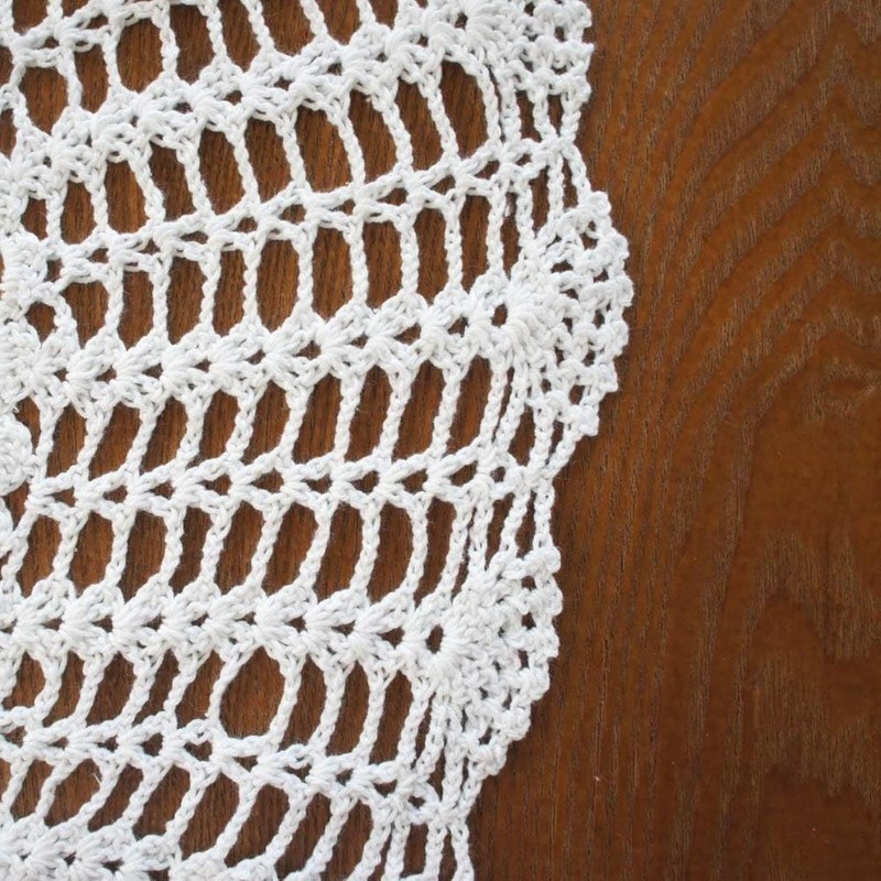 USTIDE 80cm White Round Handmade Crochet Sunflower Tablecloth Cotton Lace