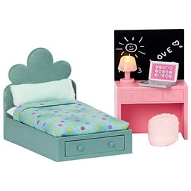 LUNDBY Dolls House Furniture Teen Bedroom – Doll Bed + Desk + Stool + LED Lamp + Laptop – Doll House Accessories for Mini Dolls 11 cm, Age 4+ Scale 1:18