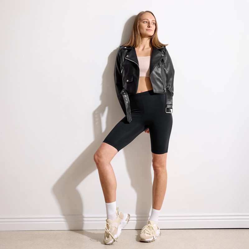 Merry Style MS10-145 Women’s Short Leggings Made from Viscose -