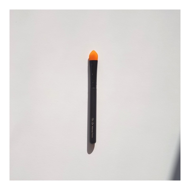 TOGO Concealer Brush / TOGO 컨실러 브러쉬