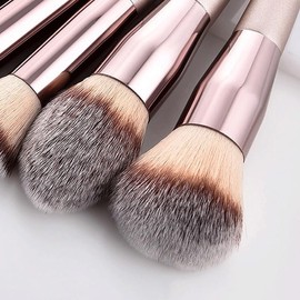 14-Piece Champagne Gold Professional Makeup Brush Ensemble, Including Foundation Brush, Blending Brush, Powder Brush, Blush Brush, Concealer Brush, and Eye Makeup Brushes, Comes with a Bag