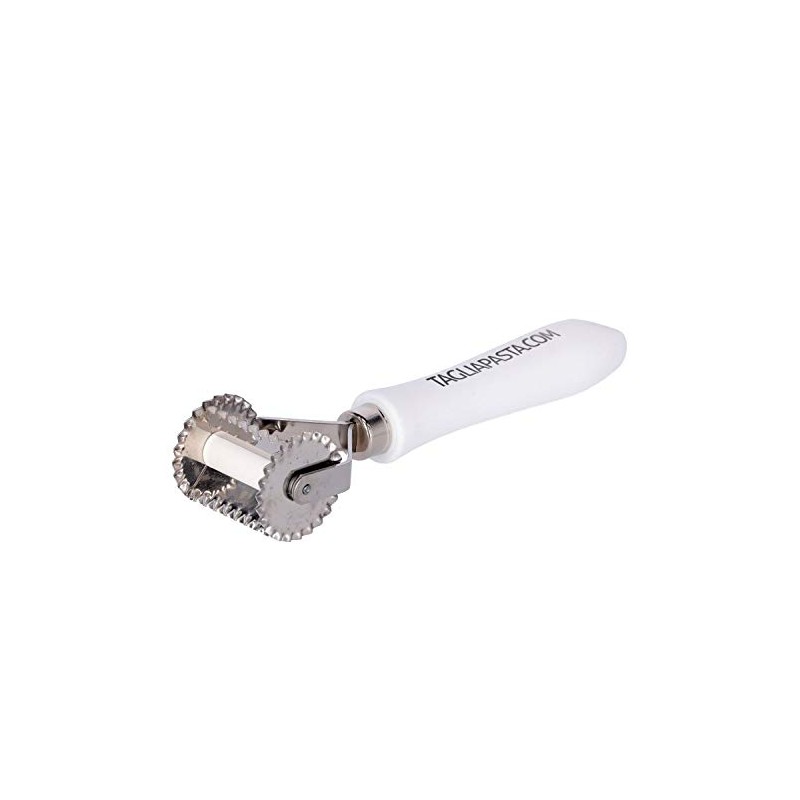 Pasta & Pastry Cutter, 3 Fluted Squares Every Rotation, with