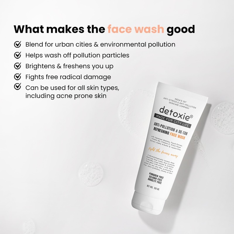 Detoxie Anti-Pollution & De-Tan Refreshing Face Wash