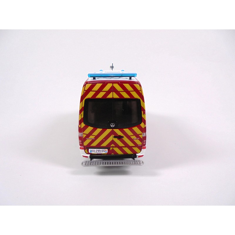 OPO 10 - Fire Engine 1/43 Mercedes Sprinter 4x4 Rescue