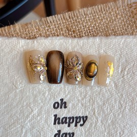 Gold Foil Flower Nail Stickers for Nail Art – Embossed Self-Adhesive Nail Charms and Gems, Nail Art Stickers for Press On Nails & DIY Manicure (1 Sheet)