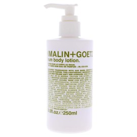 Malin + Goetz Gel Revitalizante para los Ojos - Loción Corporal Ligera para Piel Seca con Aroma a Ron - Hidratante Aceite de Aguacate y Uva - 250 ml