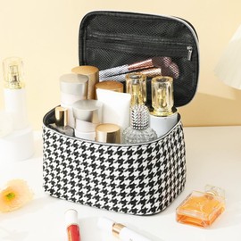 Travel Makeup Bag for Women Portable Zipper Cosmetic Pouch Toiletry Bag Organizer Waterproof Make Up Bags for Purse,Black and White Houndstooth