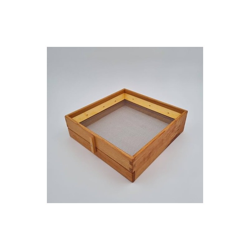 Beetle Sieve with Drawer