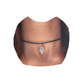 Yheakne Boho Hamsa Leather Choker Necklace Short Black Suede Necklace Pendant Chain Hamsa Necklace Minimalist Vintage Jewelry for Women and Girls (Hamsa Hand), Metal