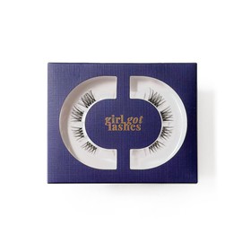 GirlGotLashes Mini Box Cat Eye Edition No. 1, Eyelash Extensions for Home Use, 1 Pair of Eyelashes, Fake Lashes with 5–7 Days Hold, Vegan, Handmade