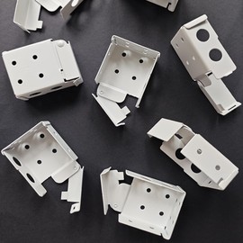 2pcs Mini Blind Brackets, Metal Window Blind Brackets, 2inch White Window Blinds Headrail Holder Bracket for Low Profile Blinds