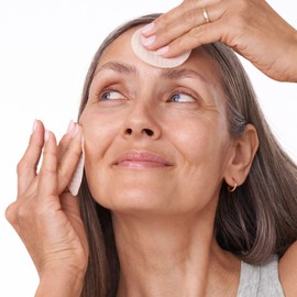 Nip+Fab Nip + Fab Glycolic Acid Fix Daily Cleansing Pads for Face with Hyaluronic Acid, Witch Hazel, Exfoliating Resurfacing AHA Facial Cleanser for Exfoliation Even Skin Tone Brighten Skin, 60 Pads