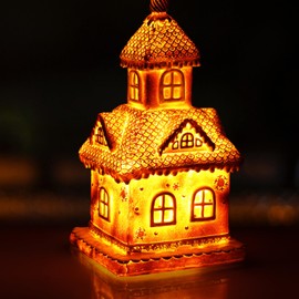 com-four® Plastic Light House - Gingerbread House with Lighting - Christmas Decoration with Timed Lighting - Christmas Decoration (1 x Gingerbread Church)