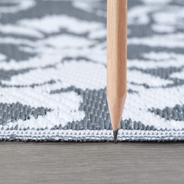 Reversible Plastic Straw, Water Resistant Outdoor Rug 4x6 for Patio, Deck, Porch, Camping, RV | Fade Resistant Outside Area Rugs for Patios | Size 3'9'' x 5'11''