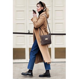 Catwalk Collection Handbags - Ladies Small Distressed Leather Cross Body Bag - Women's Messenger Bag - Adjustable Crossbody Strap - SABINE S - Red