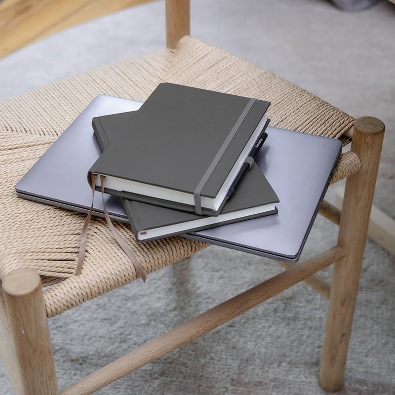 Grand Voyage orange +++ 152 sheets hand made paper (blank)