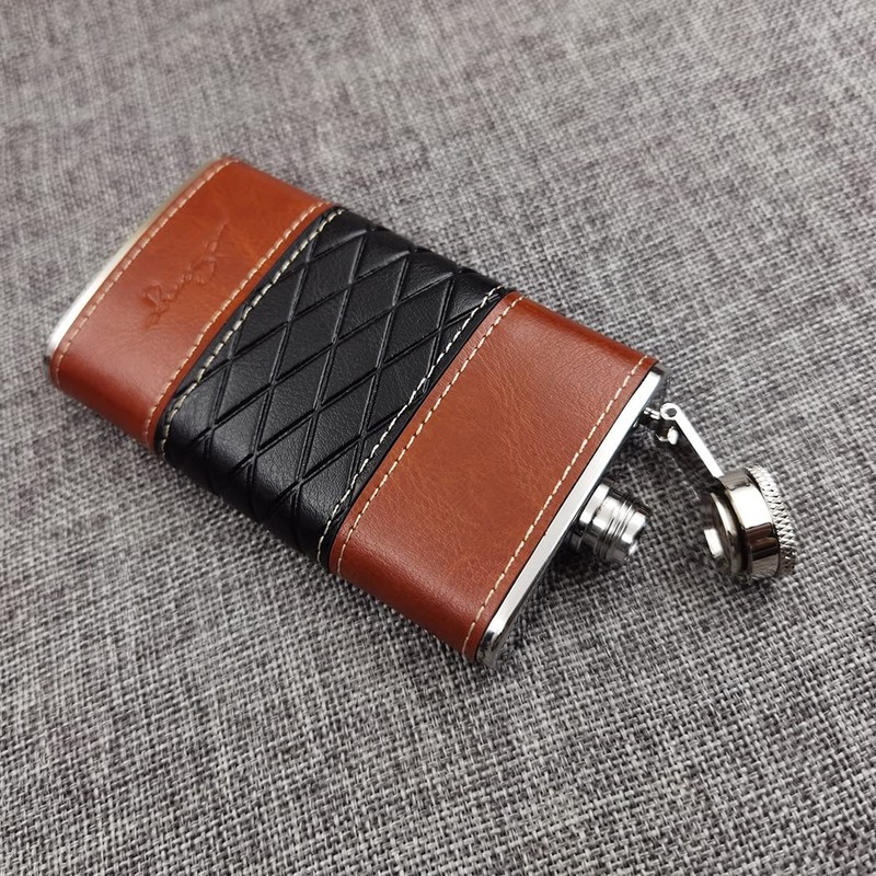iSavage 4oz Leather Wrapped Hip Flask-YM156