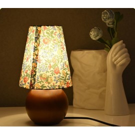 LAOGUANG Fabric lampshade, Solid Wood Base, Vintage Flower Small Table lamp, Vintage Countryside Style Traditional Bedside Table lamp, Children's Room Tenant Hall Office Dormitory Table lamp