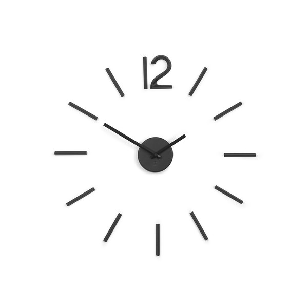 UMBRA Blink clock. Horloge silencieuse Blink, en métal noir, dimension totale au choix en fonction de la position souhaité des indicateurs. Au moins 35cm de diamètre.