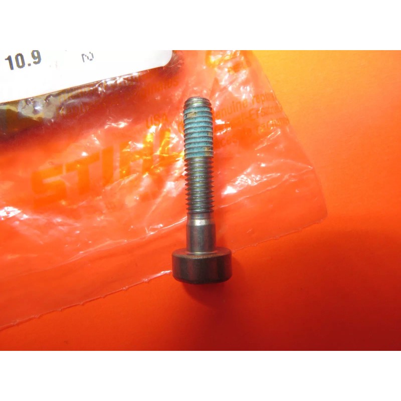 Stihl HS46, HS56 Petrol Hedge Trimmers Spline Screw, M5x25-10.9, 9022-346-1050