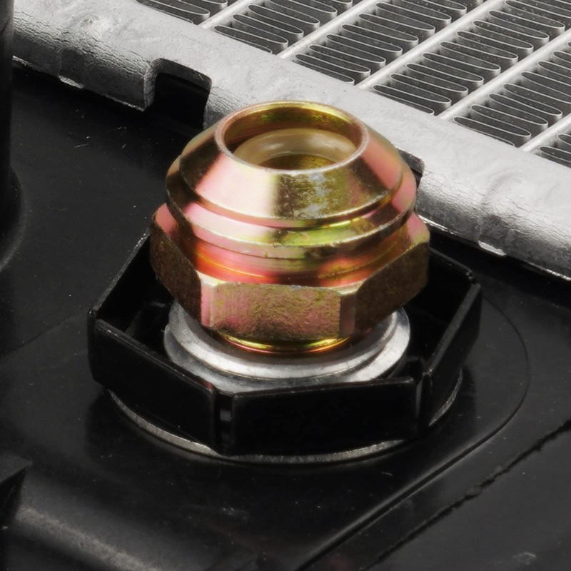 Torchtree CU2609 Radiator Replacement,Compatible with 2002-2004 Expedition, 2003-2004 Navigator