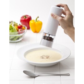 Eight B007-WH Electric Multimill White