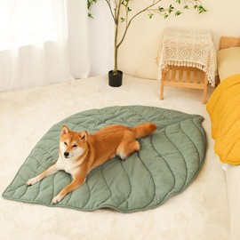 FUNNY FUZZY Dog Blanket, Leaf Pet Blanket 42×56" Dog Bed Mat Couch Cover Washable, Heart Shaped, Forest Green