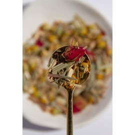 Nurtur Tea Calm Tea Tea Bags – Soothing Herbal Blend with Lemongrass, Chamomile & Red Rose Petals – Anxiety Relief and Relaxation Tea – CaffeineFree with Light Floral Notes