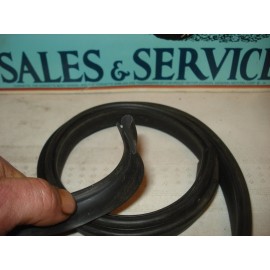 Metro Rubber Soft Top Weatherstrip, Front Header Bow Outer, New.  53-55 Corvette